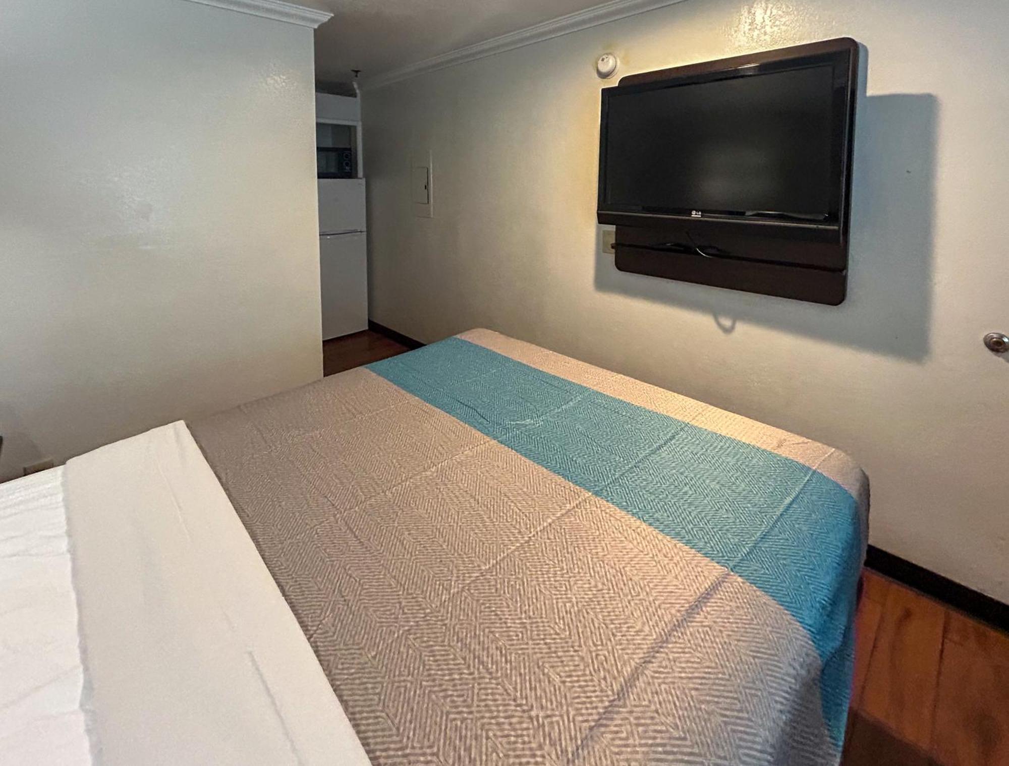 Motel 6 Ontario Ca Convention Center Airport ภายนอก รูปภาพ