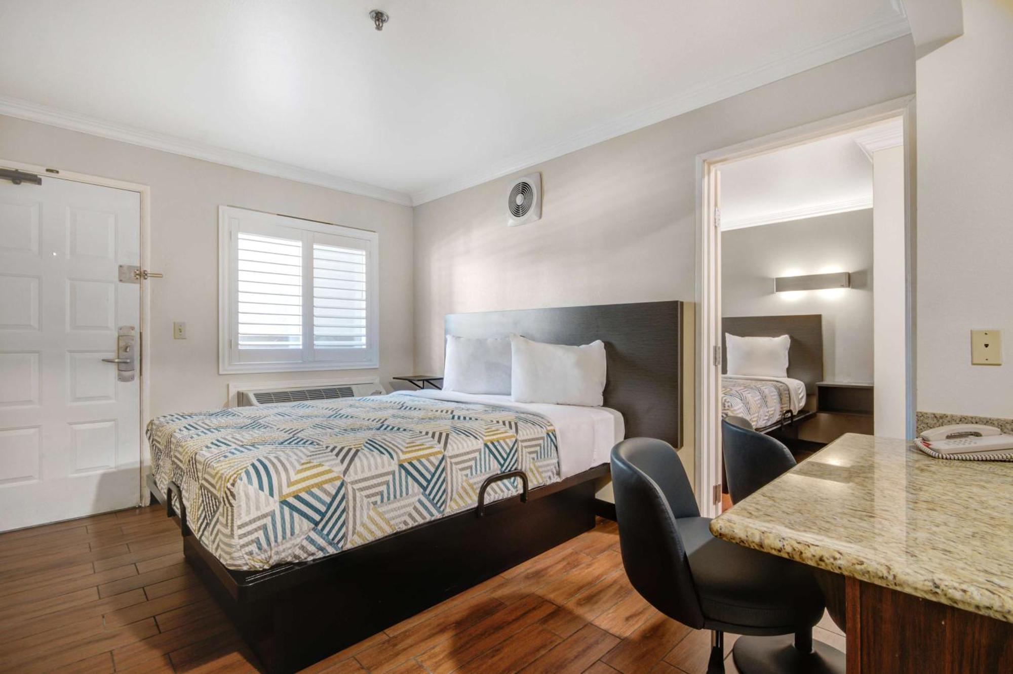 Motel 6 Ontario Ca Convention Center Airport ภายนอก รูปภาพ