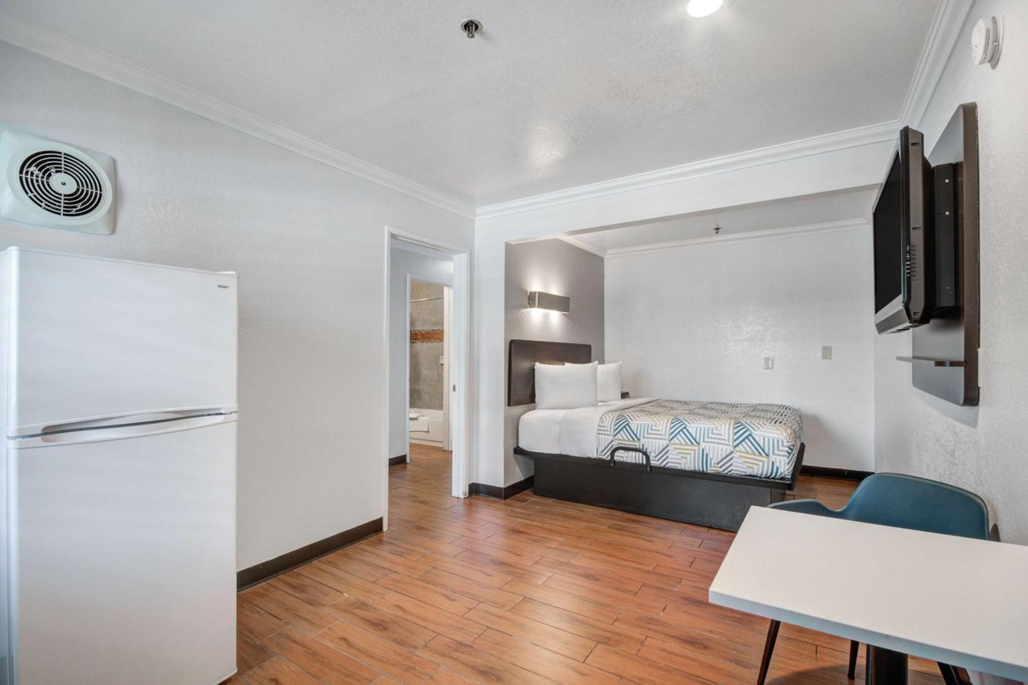 Motel 6 Ontario Ca Convention Center Airport ภายนอก รูปภาพ